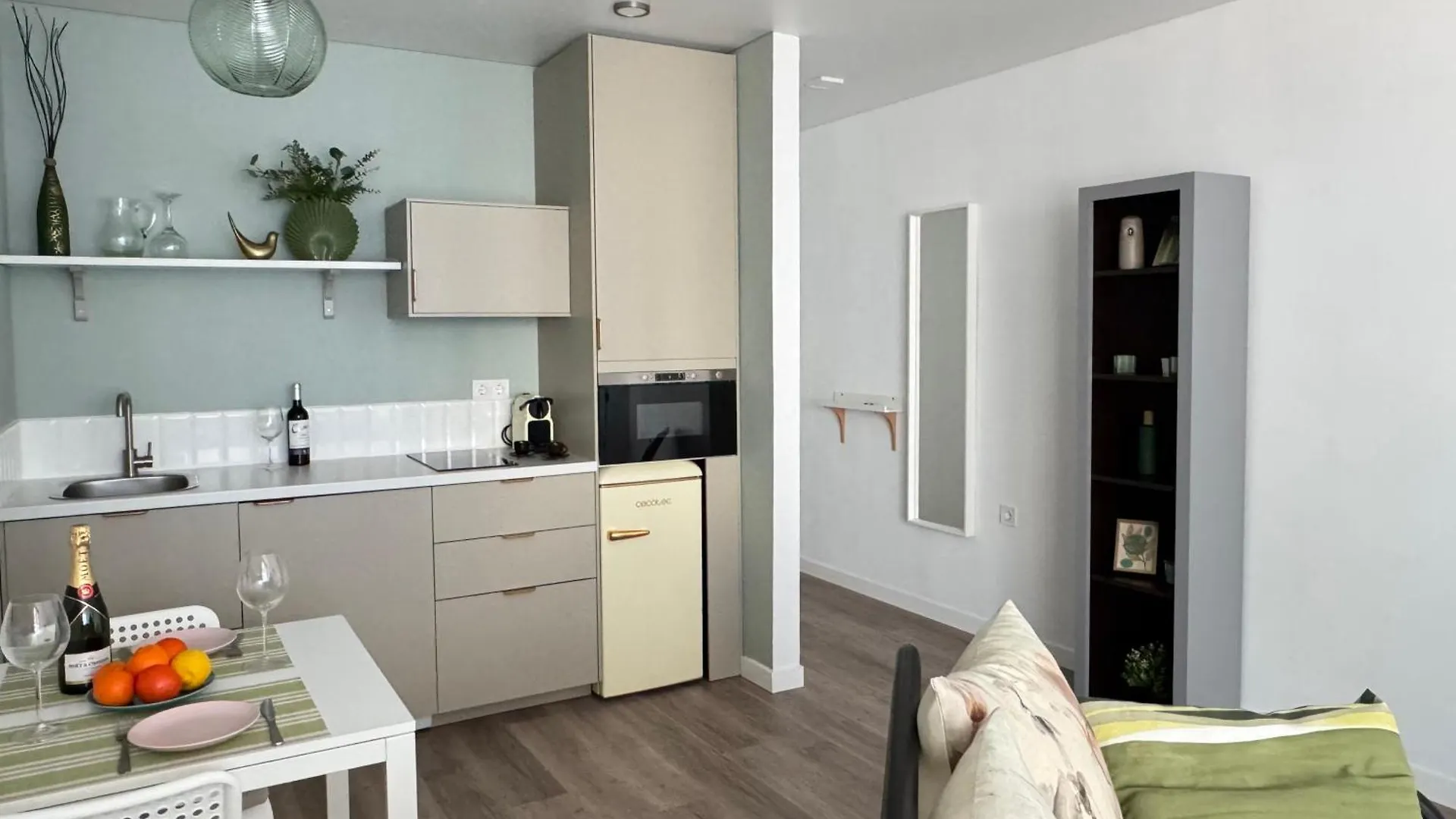 托雷莫利诺斯Diagonale House公寓